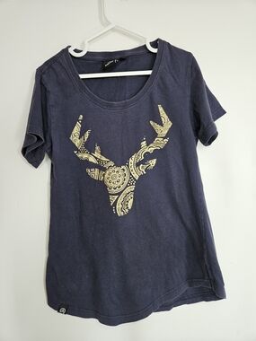 SEPAQ Parc National Du Mont Megantic Gold Mandala Deer Graphic T Shirt XS🔥